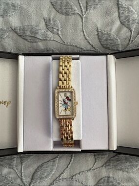 Disney Gold Tone Minnie Mouse Crystal-Trim Rectangular Bracelet Watch